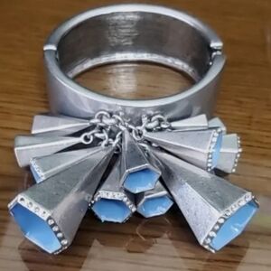 Unsigned Lia Sophia Oval Cone Cuff Bracelet Hinged Bangle 2011 Red Carpet Collec